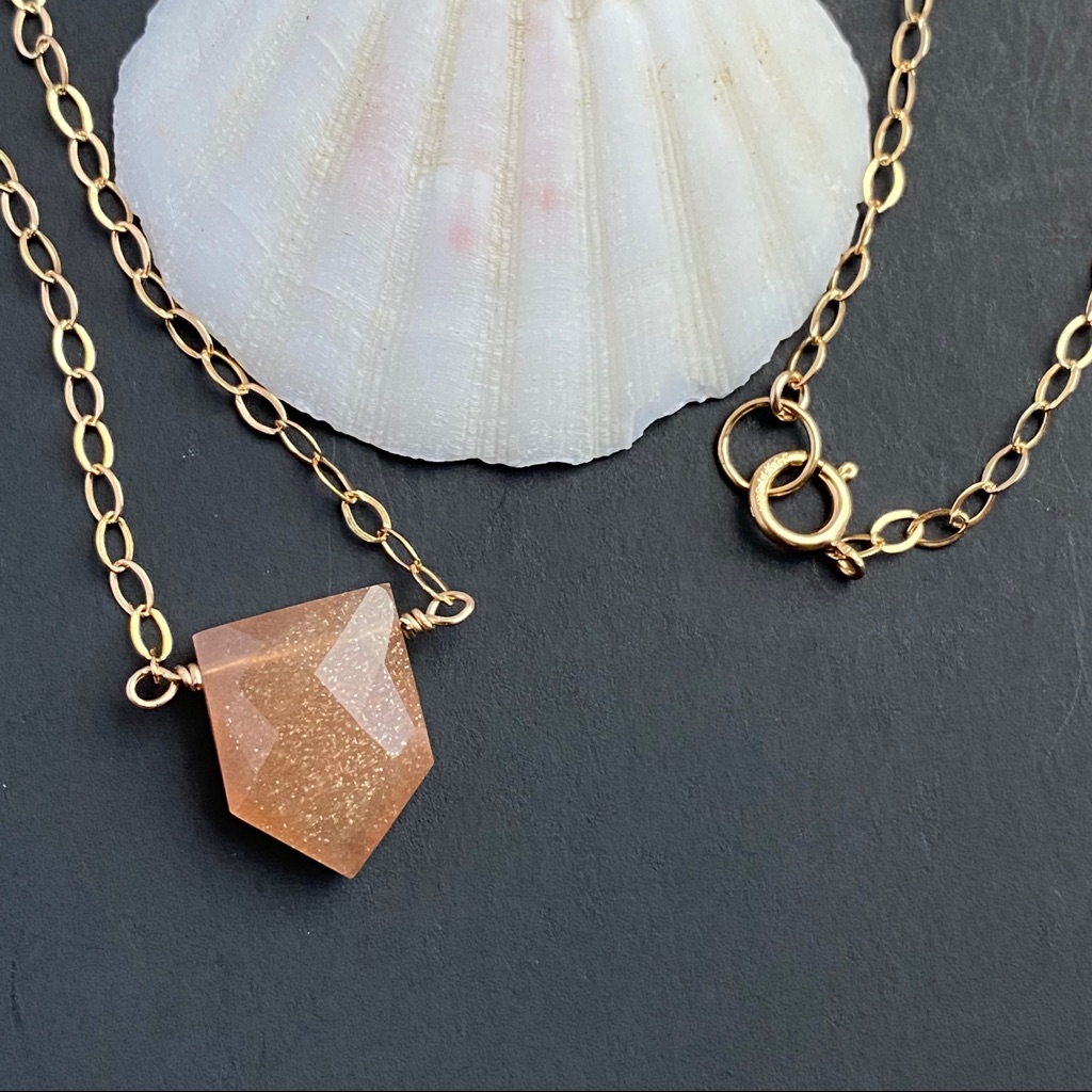 Peach Moonstone Crystal Natural Gemstone 14k Gold Necklace 48$